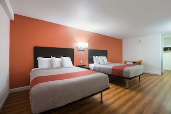 Standard Room, 2 Queen Beds, Non Smoking