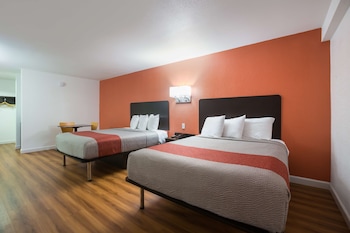 Standard Room, 2 Queen Beds, Non Smoking
