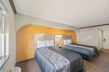 Room, 2 Double Beds, Smoking