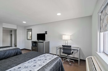 Deluxe Room, 2 Double Beds, Non Smoking, Microwave
