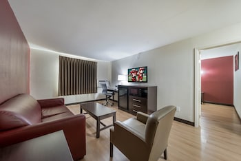 Suite, 1 King Bed, Non Smoking