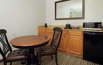 Suite, 1 King Bed, Non Smoking