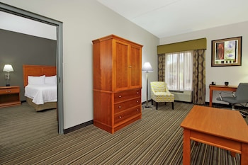 Suite, 1 King Bed, Non Smoking