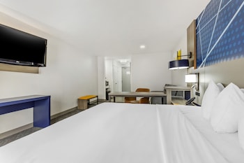 Standard Room, 1 King Bed, Non Smoking