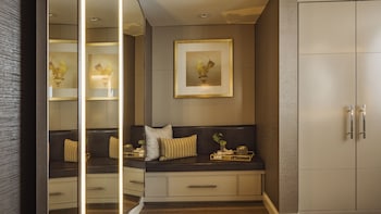 Suite, Multiple Beds (Palm)