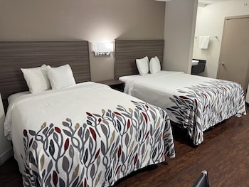 Deluxe Room, 2 Queen Beds, Non Smoking