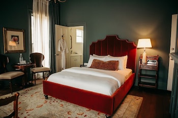 Classic Room, 1 Queen Bed