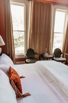 Classic Room, 1 King Bed