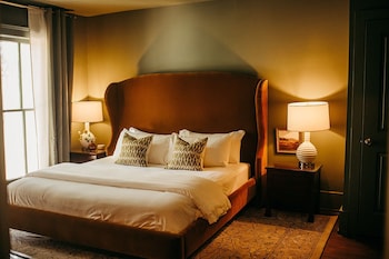 Classic Room, 1 King Bed