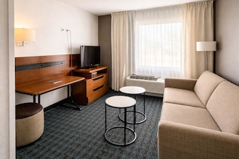 Suite, 1 King Bed, Accessible, Non Smoking