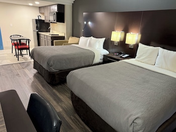 Suite, Multiple Beds, Non Smoking