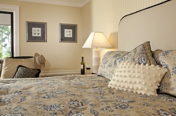 Deluxe Room, 1 King Bed