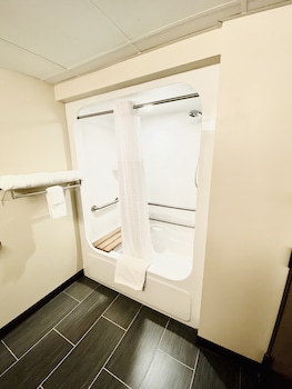 Standard Single Room, 1 King Bed, Accessible, Non Smoking (Accessible Tub)