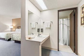 Studio, 2 Queen Beds, Non Smoking