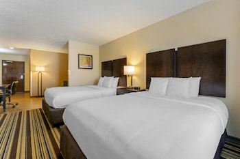 Suite, 2 Queen Beds, Non Smoking