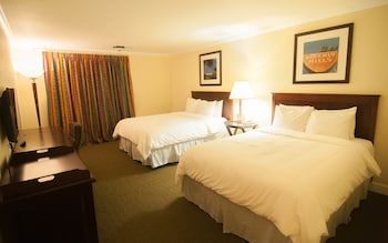 Deluxe Queen Room with Two Queen Beds with Balcony