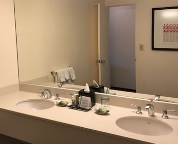 Deluxe Room, 2 Double Beds, Balcony