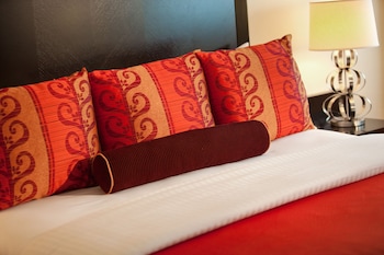 Deluxe Room, 1 King Bed, Balcony