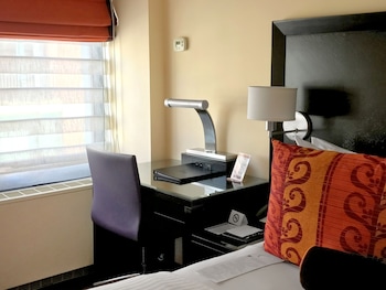 Superior Room, 1 Queen Bed