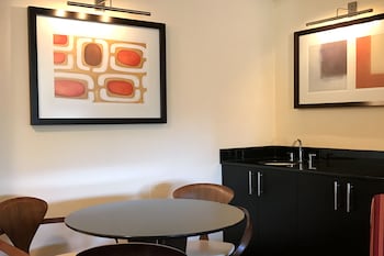 Premier Room, 1 King Bed