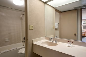 Room, 2 Queen Beds, Non Smoking (Pet-Friendly)