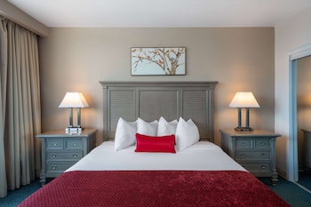 Deluxe Suite, 1 King Bed with Sofa bed, Tower