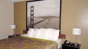 Room, 1 Queen Bed, Accessible, Non Smoking (Mobility/Hearing Impaired)