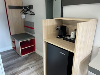Standard Room, 1 King Bed, Non Smoking, Refrigerator & Microwave