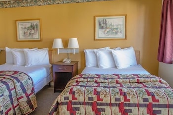 Superior 2 Double Beds with Stove Top