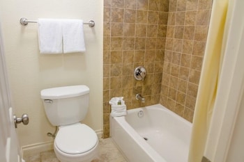 Renovated Room, 2 Double Beds, Non Smoking