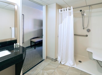 Deluxe Room, 2 Queen Beds, Accessible, Non Smoking (Mobility)