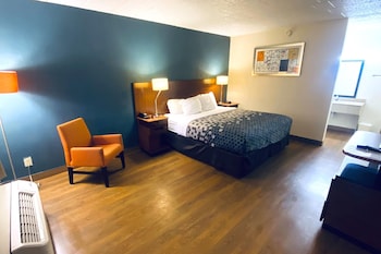 Suite, 1 King Bed, Non Smoking, Jetted Tub