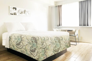 Standard Room, 1 Queen Bed, Non Smoking