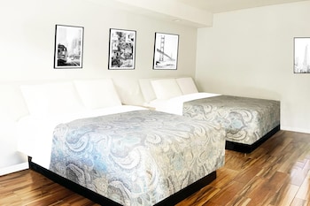 Standard Room, 2 Queen Beds, Non Smoking