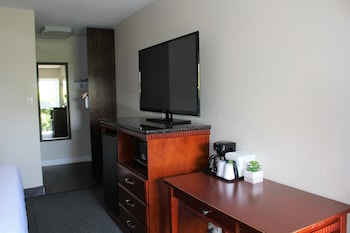 Standard Room, 1 Queen Bed, Non Smoking