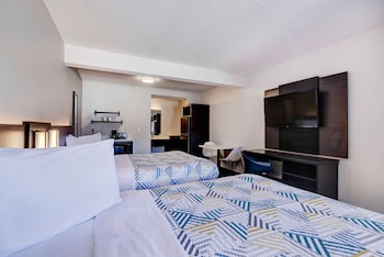 Standard Room, 2 Queen Beds, Non Smoking, Kitchenette