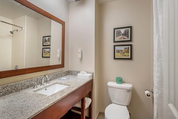 Room, 2 Queen Beds, Non Smoking (Interior Coridor)