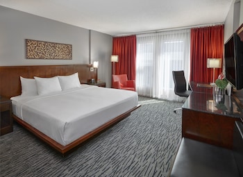 Deluxe Room, 1 King Bed