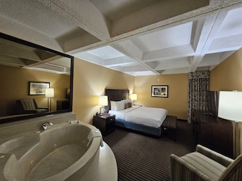Suite, 1 King Bed, Non Smoking, Jetted Tub