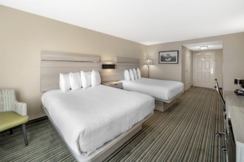 Standard Room, 2 Queen Beds, Non Smoking, Refrigerator & Microwave (Pet Friendly)
