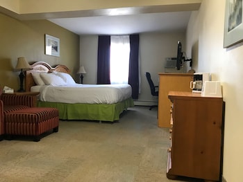 Deluxe Suite, 1 King Bed, Non Smoking, Kitchen