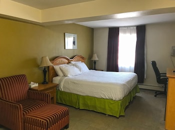Classic Room, 1 King Bed, Non Smoking