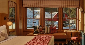 Room, 1 King Bed (Timp View)