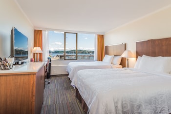 Comfort Room, 2 Queen Beds (Coast Queen Lower Tower)
