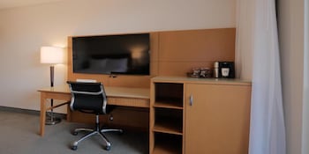 Room (Coast King)