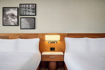 Room, 2 Queen Beds