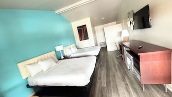 Standard Room, 2 Queen Beds, Non Smoking