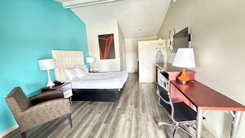 Standard Room, 1 King Bed, Non Smoking
