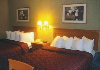 Standard Room, 2 Queen Beds, Non Smoking