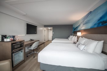 Room, 2 Queen Beds (Coast Two Queens)